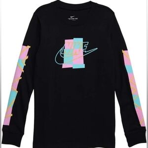 Nike Mens Sportswear Futura Shapes Graphic T-Shirt Size Medium